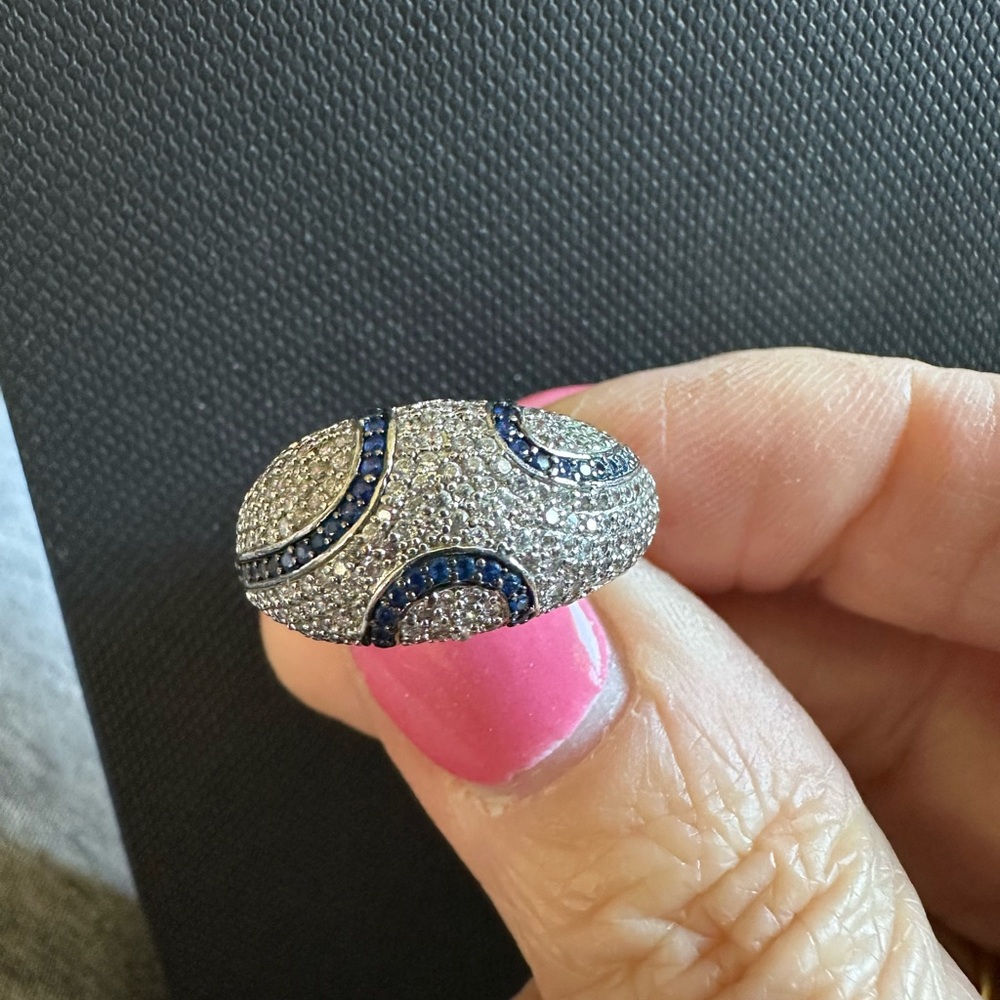 Elegant Silver and Blue Women's Ring